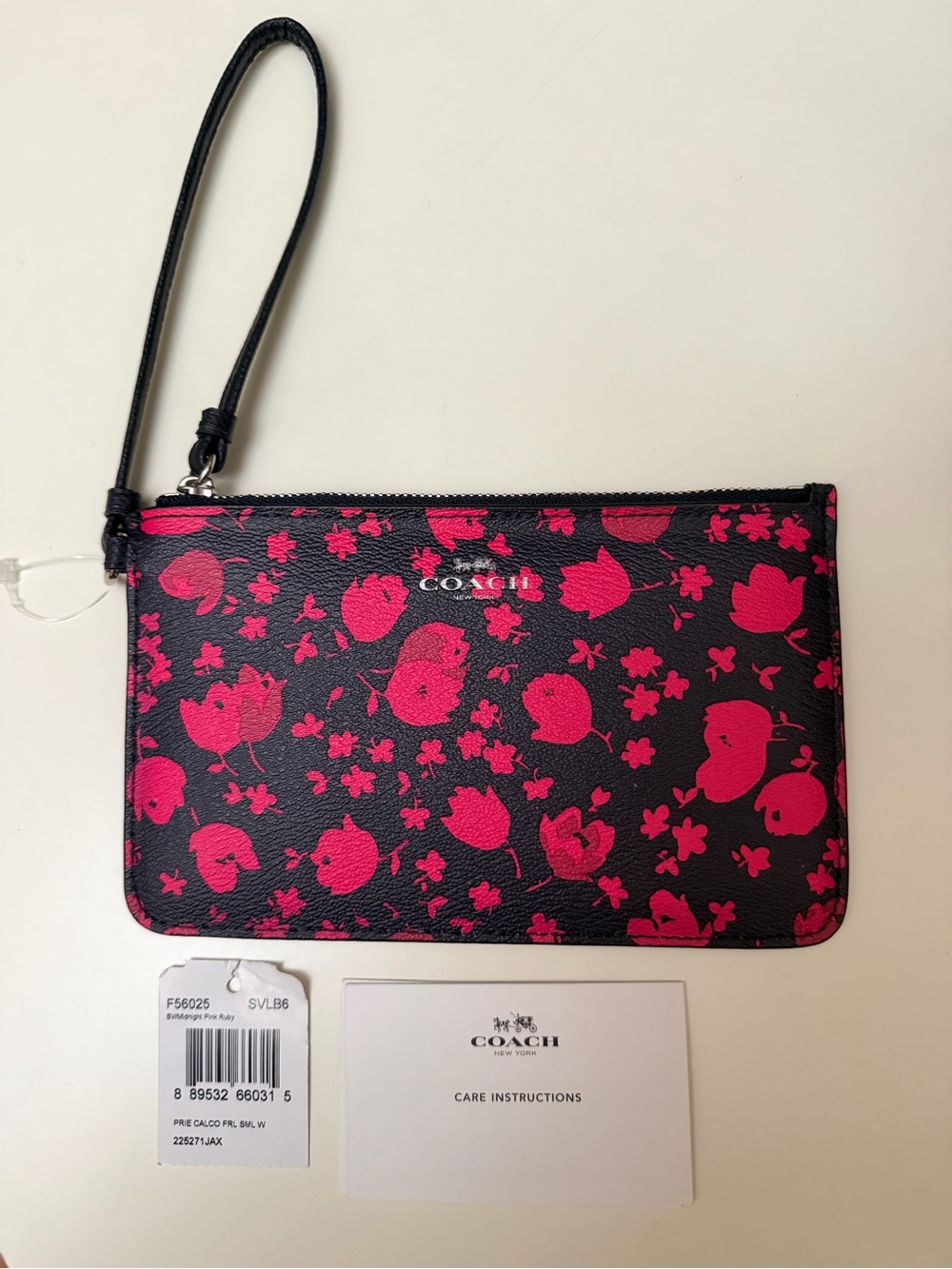 NEW Coach Small WRISTLET IN PRAIRIE CALICO FLORAL PRINT CANVAS F56025